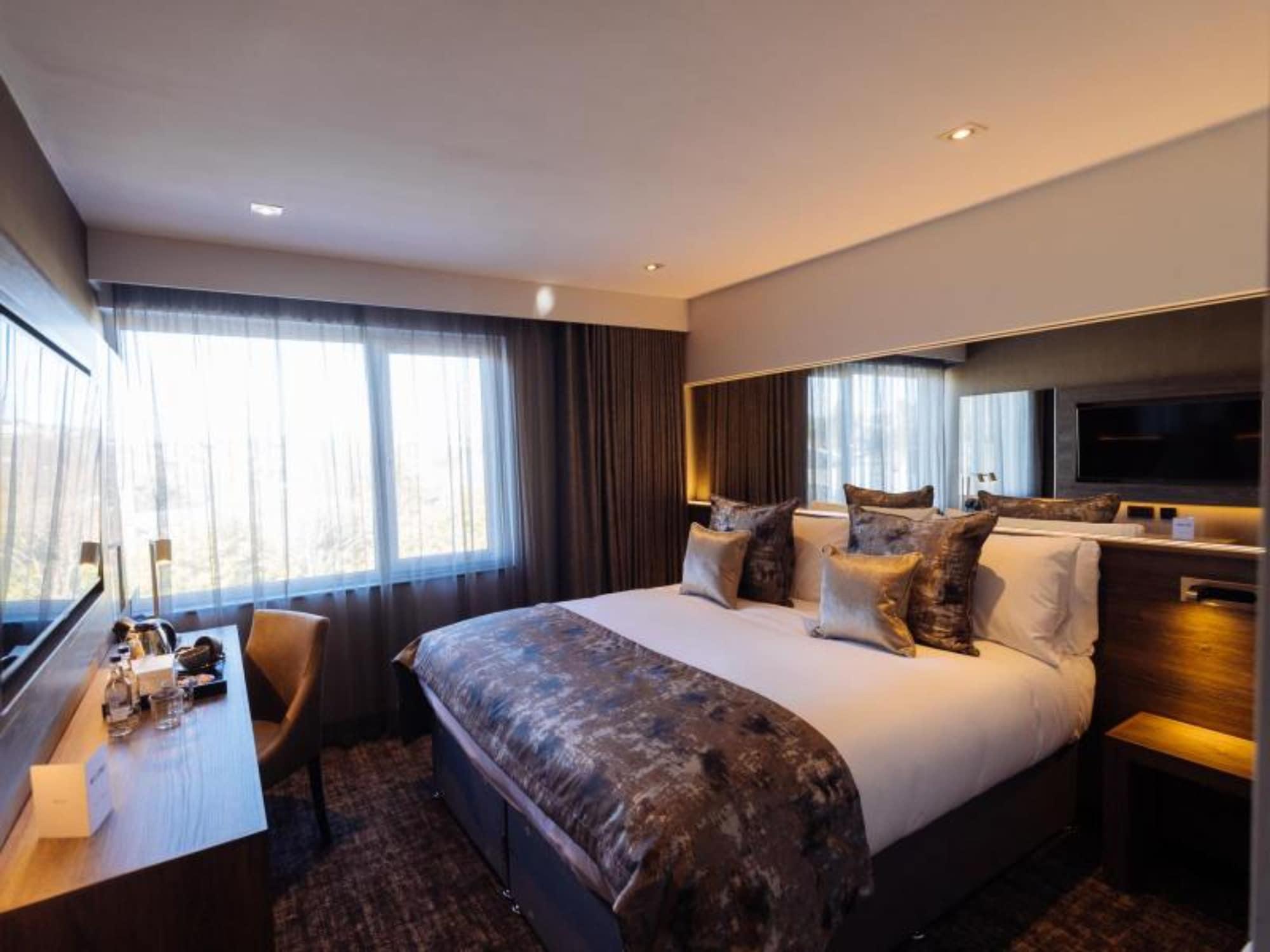 The Redhurst Hotel Glasgow Giffnock Extérieur photo