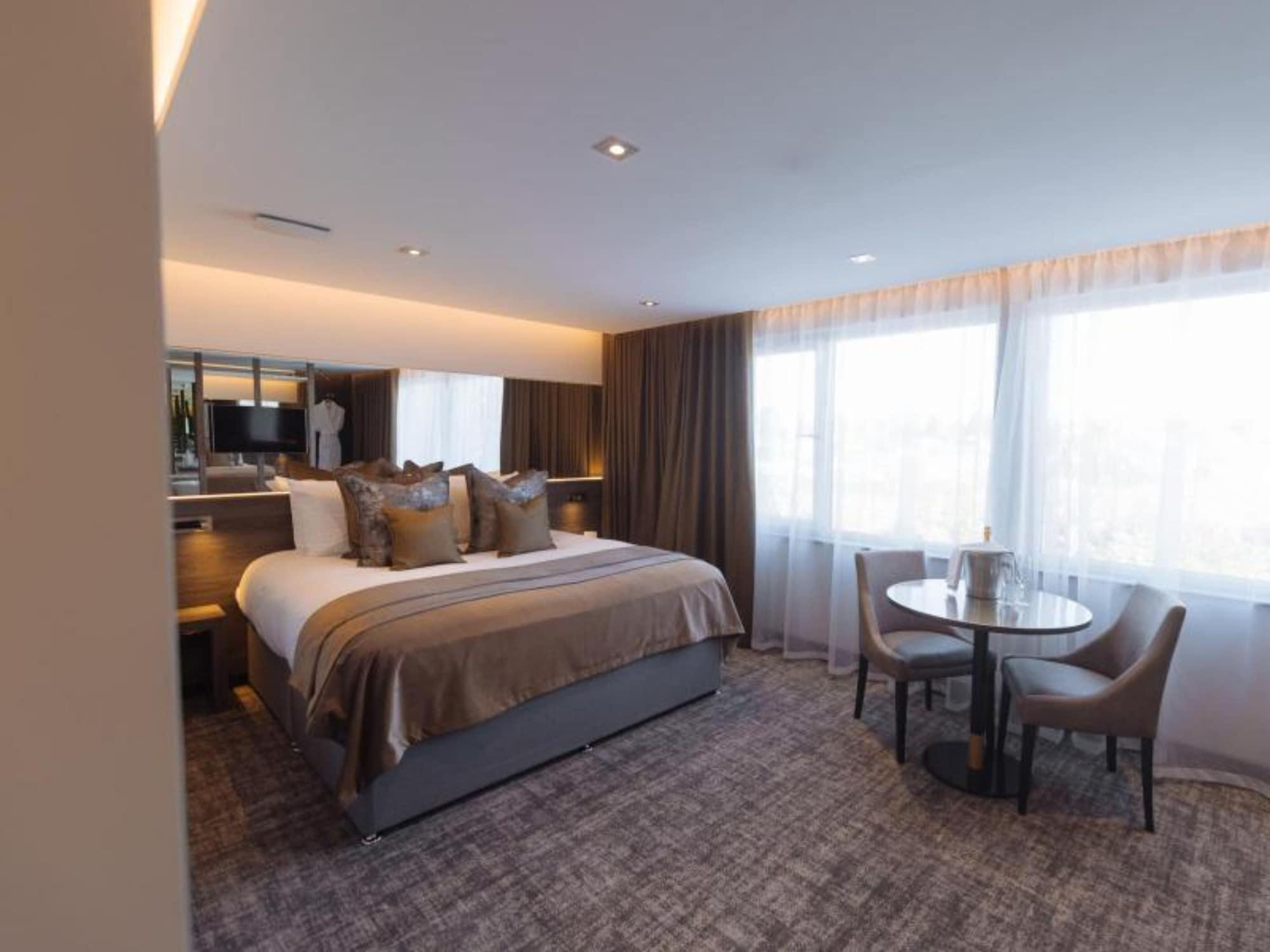 The Redhurst Hotel Glasgow Giffnock Extérieur photo