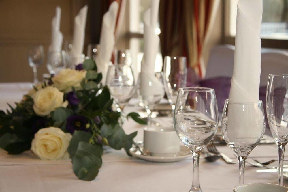 The Redhurst Hotel Glasgow Giffnock Extérieur photo
