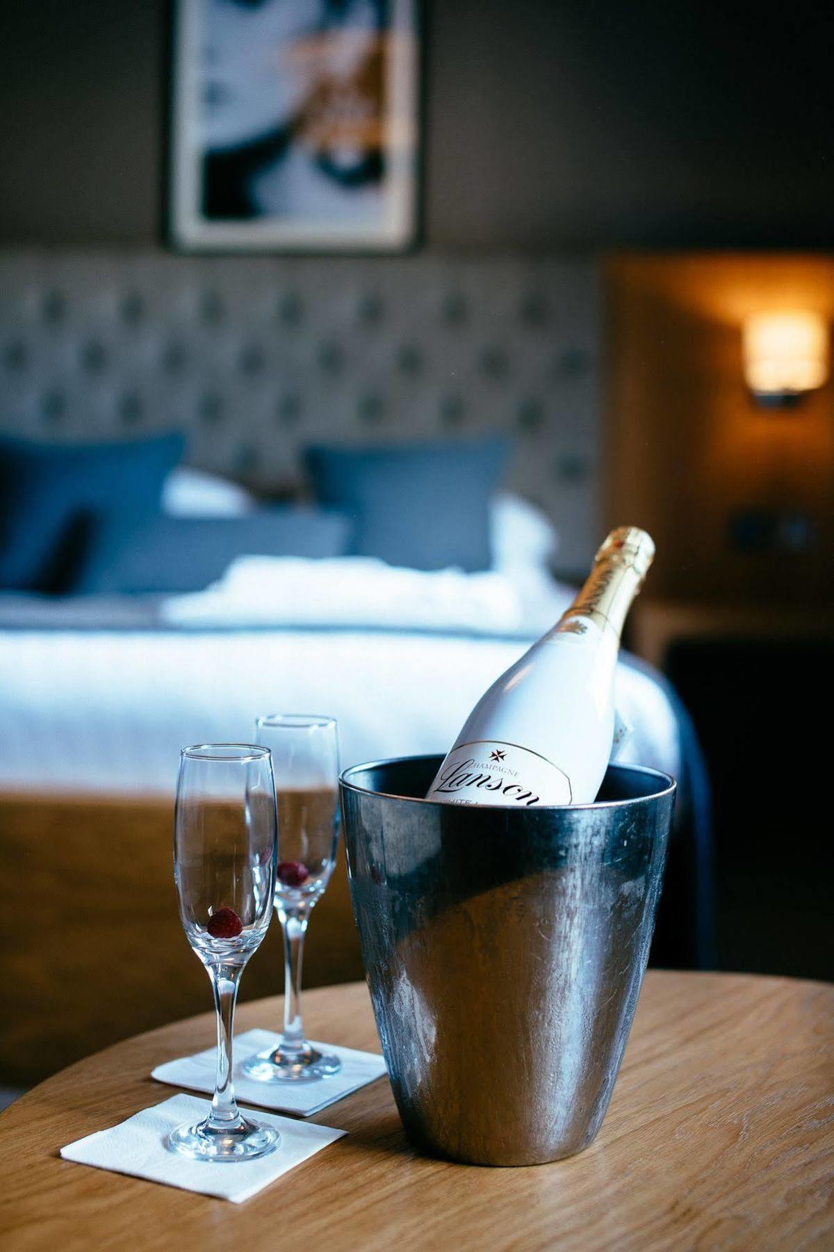 The Redhurst Hotel Glasgow Giffnock Extérieur photo